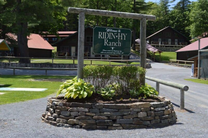 Ridin' Hy Ranch - Entrance
