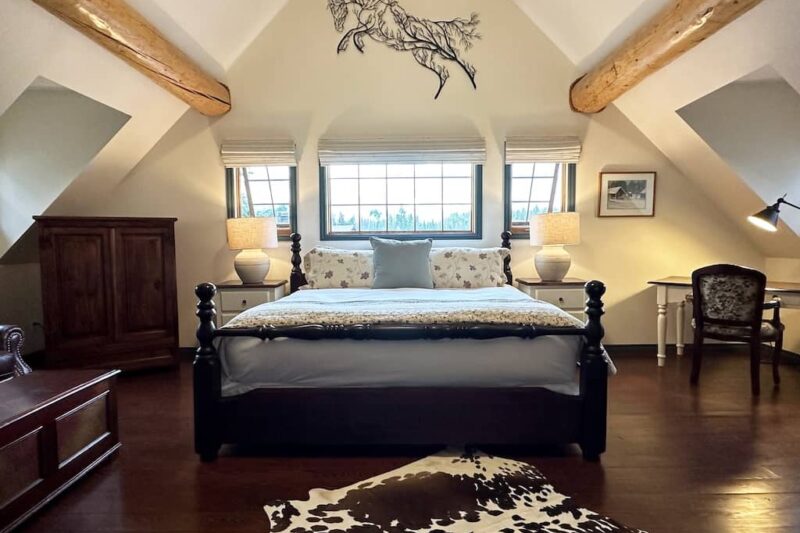 Siwash Lake Ranch - BC Canada - Room